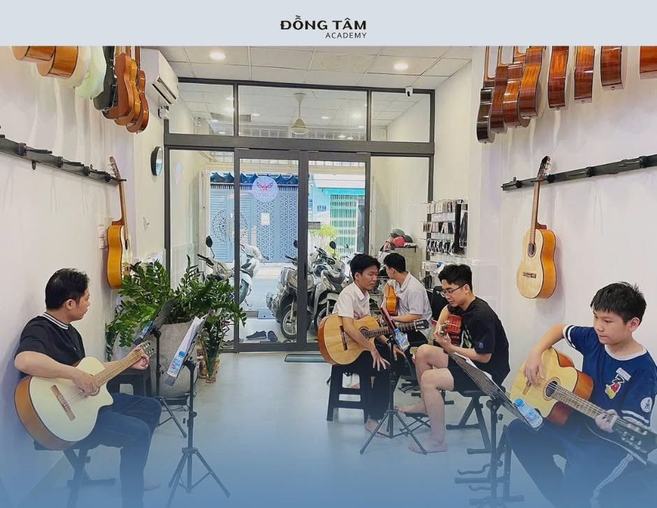 hoc-guitar-quan-thanh-khe